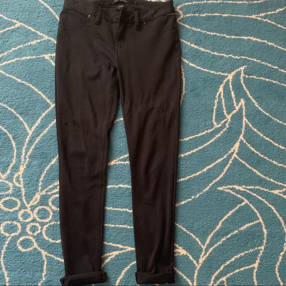 Black Skinny Jeans